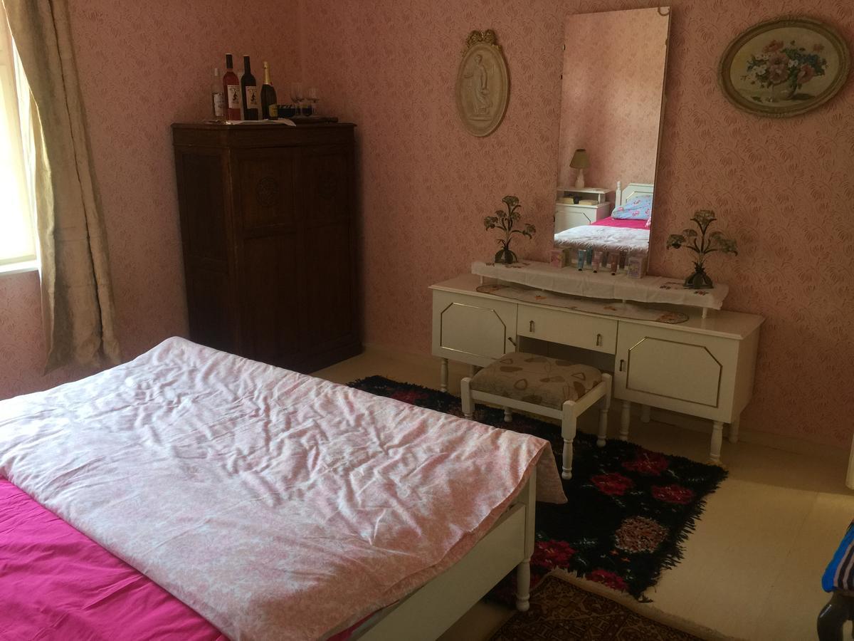Отель The Pink House Polkovnik Serafimovo Экстерьер фото